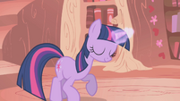 Twilight doesn't let Spike keep his mustache S1E06