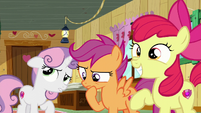 Apple Bloom has an idea S6E4