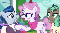 Bookstore Pony 1 "maybe because we don't like" S8E8