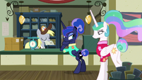 Luna wiggles eyebrows as Derpy takes her letter S9E13