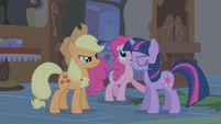 Pinkie sings her song (again) in the background.