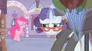 S01E14 Rarity wysłuchuje Pinkie