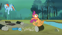 Scootaloo rolling log S3E6