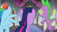 Twilight, Dash, and Spike enter student dorms S8E16