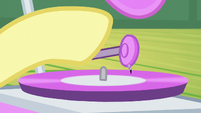 Fluttershy turns on a record player S7E5