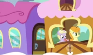 Golden Harvest and Dinky Doo again? On the train to Canterlot? Awfully suspicious...