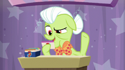 Granny Smith "used to be a cavern" S9E16