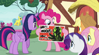 Pinkie shows flyer to her other friends S8E20