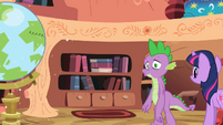 Spike notices globe S2E10