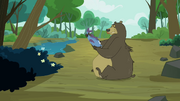 Bear with a fish S3E06