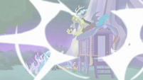 Discord dispelling his chaos magic S6E25