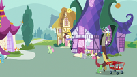 Discord heading to the party store S7E12