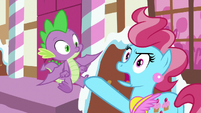 Mrs. Cake "before Spike set them on fire!" S9E23