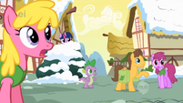 Ponies briefly stop arguing S1E11