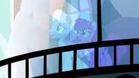 Royal Riff and Berryshine trapped in the gazebo S4E23