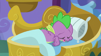 Spike sleeping in his bed S8E21