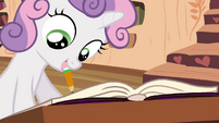 Sweetie Belle writing in friendship journal S4E15