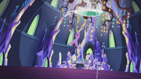 Twilight and Spike pulled toward portal S5E25