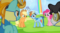 Rainbow Dash is NOT impressed