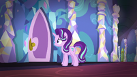 Door closes in Starlight Glimmer's face S7E24