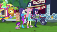 Spike, Rarity, Fluttershy, and Sci-Twi at festival CYOE14