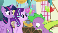 Thorax tapping on Spike's back S7E15