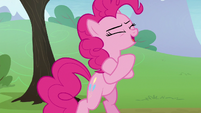 Pinkie Pie delighted "in love!" S8E3