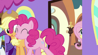 Pinkie walking out from train S2E25
