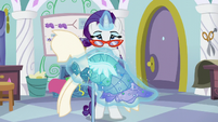 Rarity assembling a Princess Dress S5E14