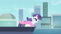 Rarity singing while on a ferry S4E08