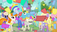 Trout Pony showered in confetti MLPRR