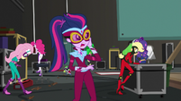 Twilight Sparkle calls out to Rainbow Dash EGS2