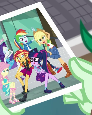 My Little Pony Equestria Girls Mejor Candidata A Ser Olvidada My Little Pony La Magia De La Amistad Wiki Fandom Luego de intentar advertir a princesa celestia sobre el regreso de la malvada night mare moon, twilight sparkle y spike viajan a ponyville donde se reunen con pinkie pie, applejack, rainbow dash, rarity y fluttershy. my little pony equestria girls mejor