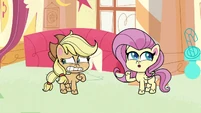 Applejack starting to feel guilty PLS1E7a.png (849 KB)