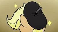 Beret appears on Applejack's head PLS1E3a.png (303 KB)