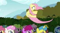 Fluttershy blown away S02E19