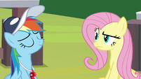 Fluttershy raises her eyebrow at Rainbow S9E15