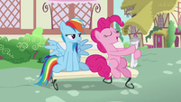 Pinkie Pie "good to be a pony in the know" S7E18