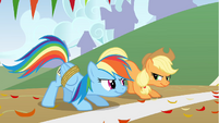 Rainbow Dash and Applejack are ready to race S1E13