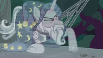 Star Swirl the Bearded caught in the Pony of Shadows' vines S7E25
