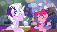 Starlight and Pinkie having a laugh together S6E21