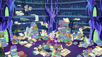 Twilight and Spike in the messy castle library S7E26