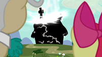 Twittermites zap a Ponyville cottage S5E4