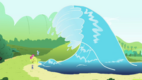 Surf's up, everypony!