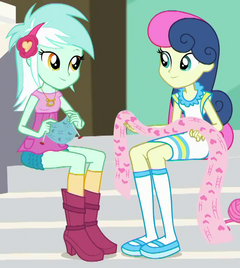 Lyra Heartstrings And Sweetie Drops Eg My Little Pony Friendship Is Magic Wiki Fandom