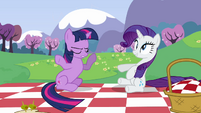 Rarity about to fall on her back S2E25