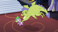 Sludge pointing accusatorily at Spike S8E24