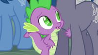 Spike trying to see the Breezies S4E16