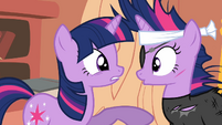 Twilight pointing at future Twilight S2E20