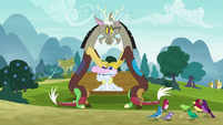 Discord and his duplicate squishing Pearly Stitch S7E12